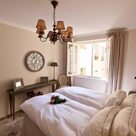 Bord De Mer - Ac, Wifi, Chic, Sea View, Beach 2 Minutes Walk Antibes Buitenkant foto